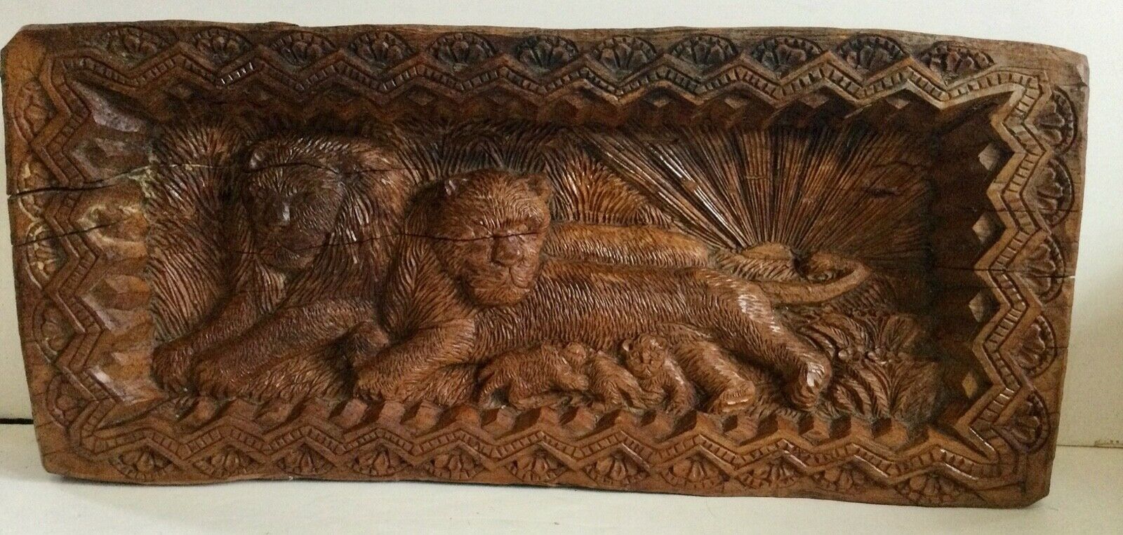 Carved Lion And Lioness & Cubs Huge Wood Carved Solid Log Old Estate Collection
