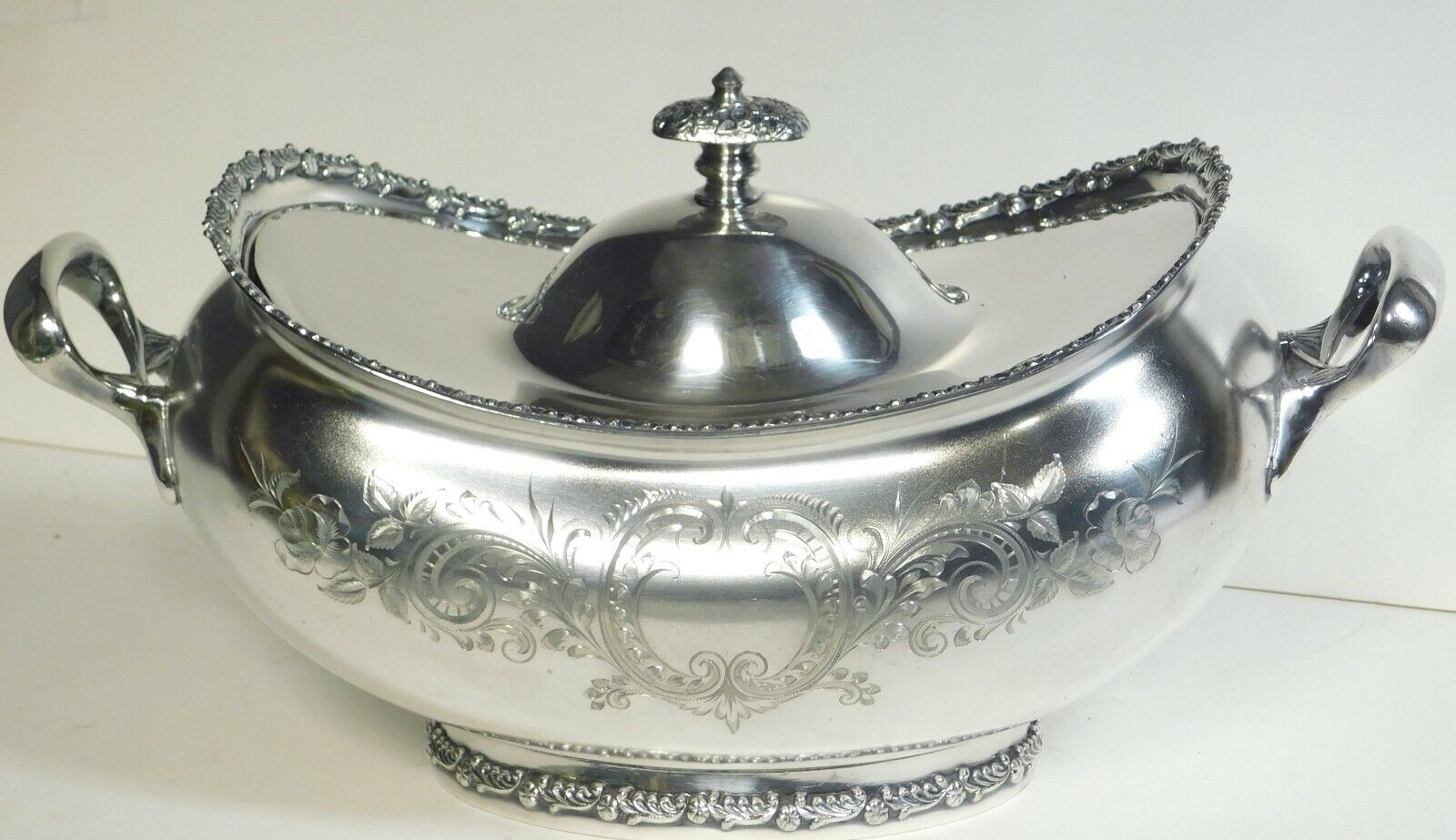 Antique Barbour Silver Plate Victorian Aesthetic Engraved Soup Turren Covered